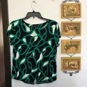 Black green&white top